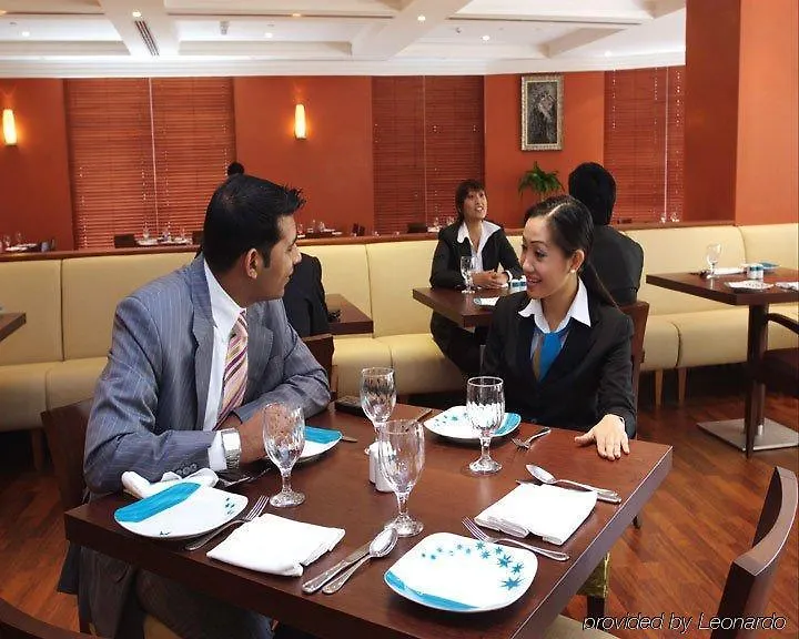 Star Metro Deira Hotel Apartments Dubai 4*,